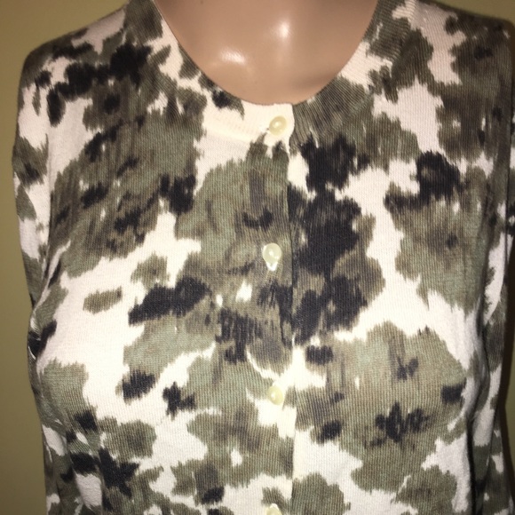 J. Crew Cardigan Sweater size Medium - Picture 5 of 8